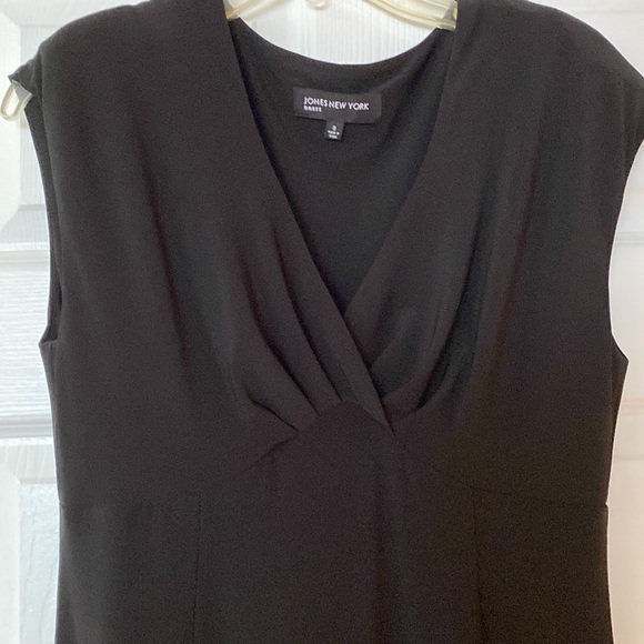 LBD from Jones New York size 8. Gently worn and cared for. - Picture 2 of 2